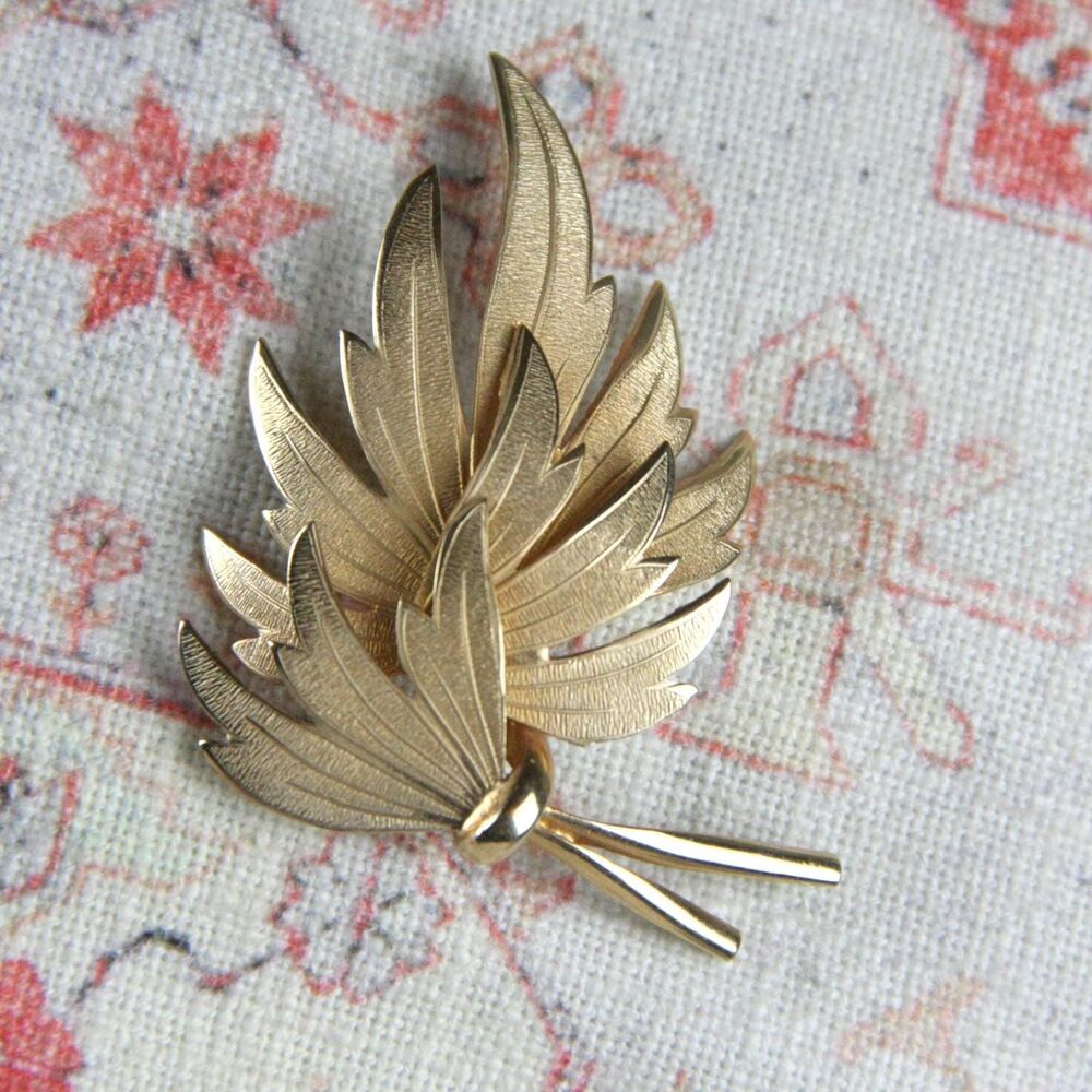 Bouquet Pin Brooch, Textured with Polished Edges, unsigned, Trifari?